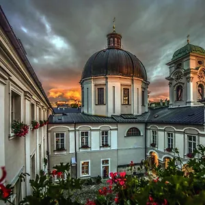 3* Pensionat Gaestehaus Im Priesterseminar